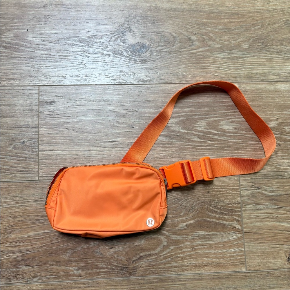 lululemon athletica RARE Original Strap Belt Bag in TIGER